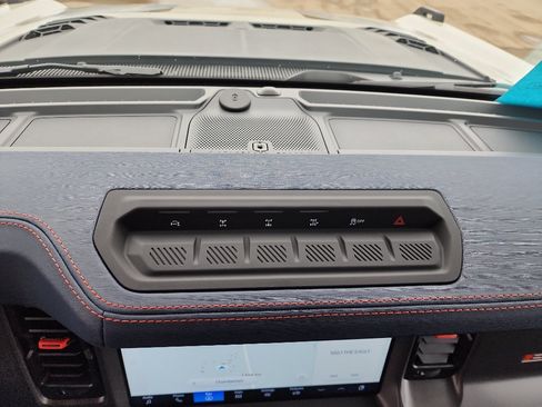 New 2025 Ford Bronco Raptor AWD/4WD image 17
