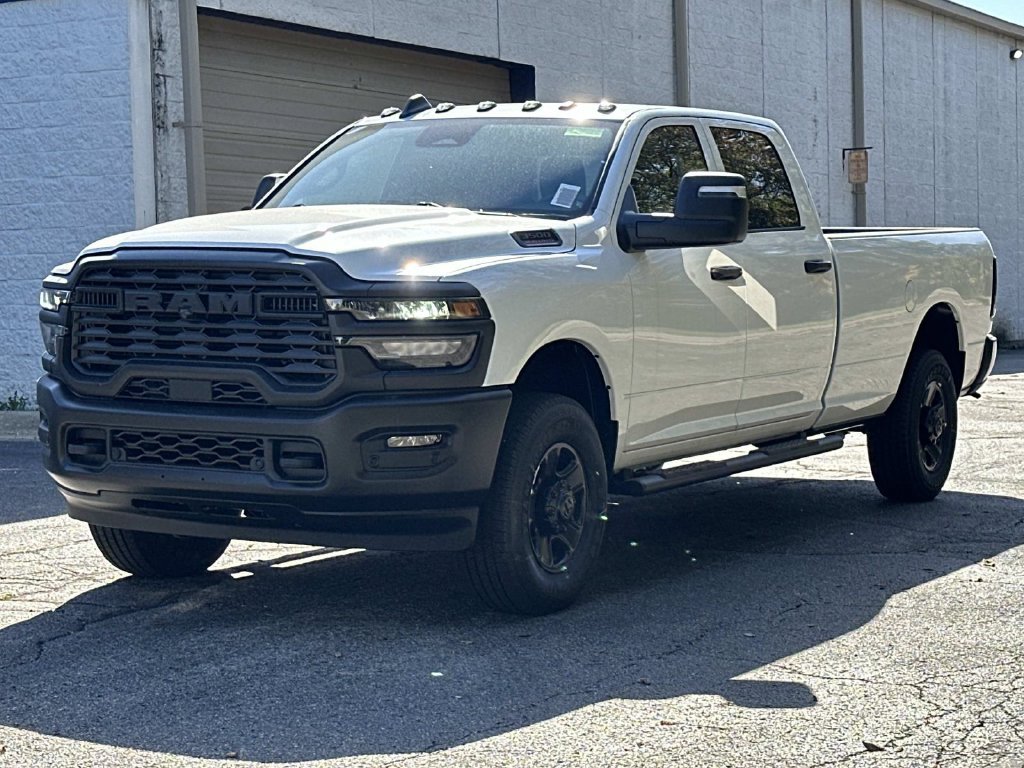 New 2026 RAM 3500 Tradesman AWD/4WD image 6