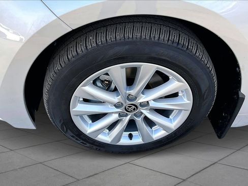 Certified 2024 Toyota Corolla LE w/ LE Convenience Package image 10