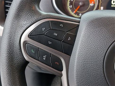 Certified 2021 Jeep Cherokee Latitude image 18