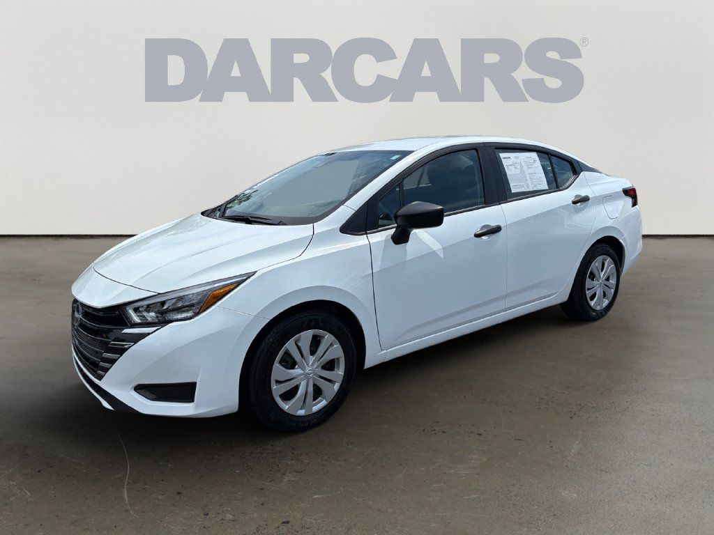 Used 2025 Nissan Versa S w/ Trunk Package FWD image 3