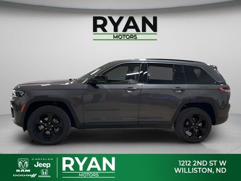 New 2026 Jeep Grand Cherokee Limited AWD/4WD image 6