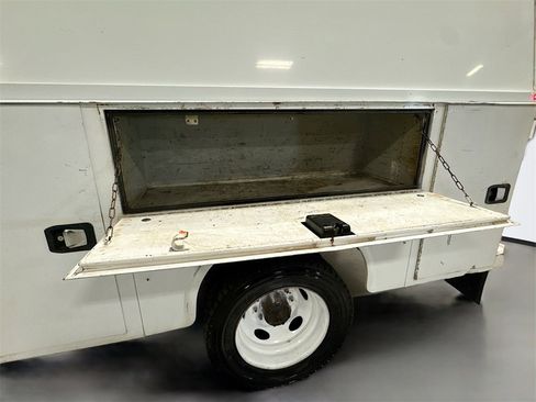 Used 2015 Ford F450 XL image 20