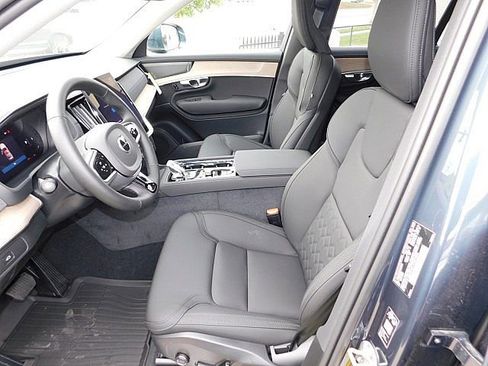 New 2026 Volvo XC90 B6 Plus w/ Protection Package image 15