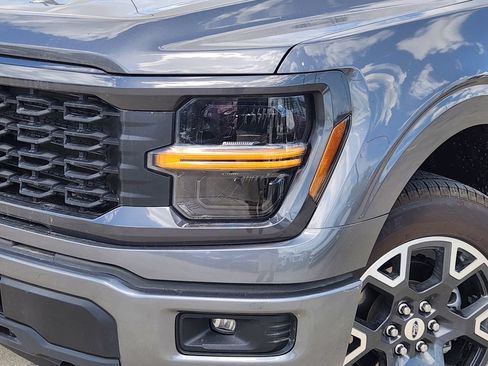 Used 2024 Ford F150 STX AWD/4WD image 11