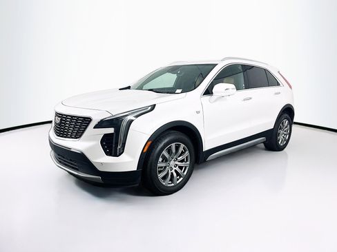 Used 2023 Cadillac XT4 Premium Luxury w/ Technology Package image 3