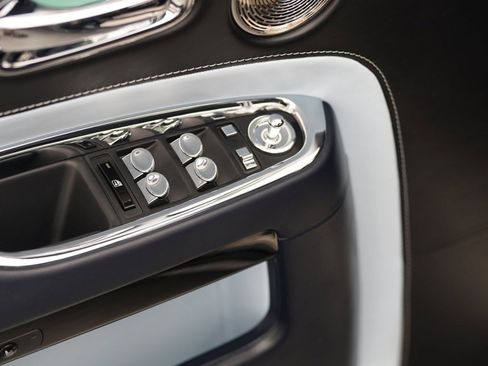 Used 2020 Rolls-Royce Ghost RWD image 15