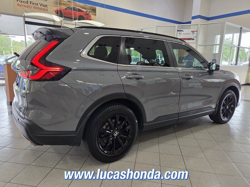 Used 2025 Honda CR-V Sport-L image 4