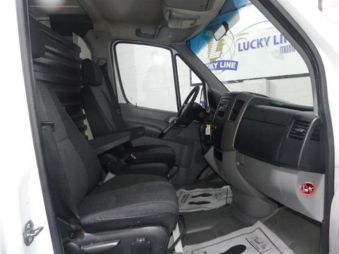 Used 2012 Mercedes-Benz Sprinter 2500 image 18