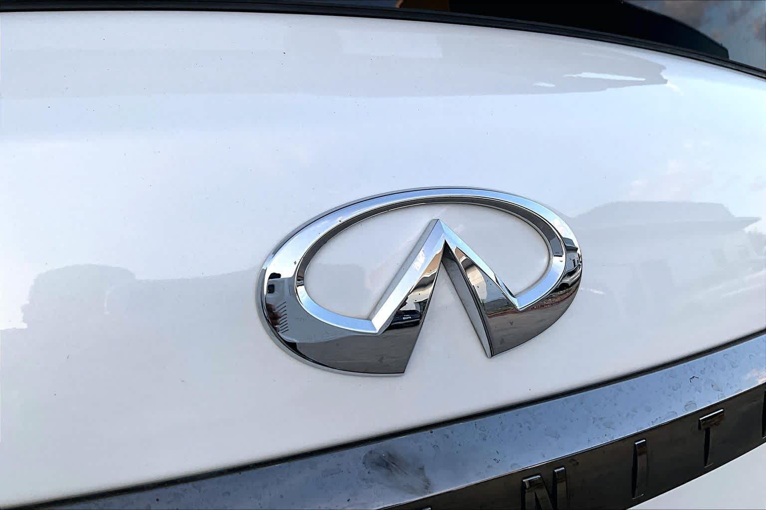 Used 2022 INFINITI QX80 Premium Select w/ Cargo Package RWD image 31