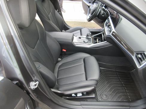 Used 2021 BMW 330i Sedan w/ Premium Package image 20