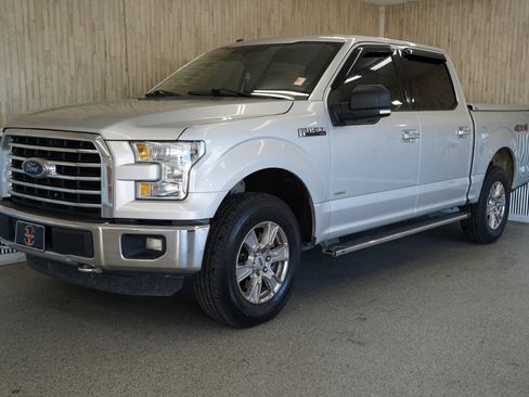Used 2016 Ford F150 XLT w/ Equipment Group 301A Mid image 4
