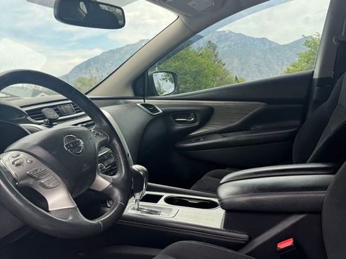 Used 2018 Nissan Murano SV FWD image 8