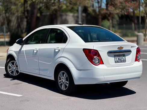Used 2015 Chevrolet Sonic LT FWD image 11