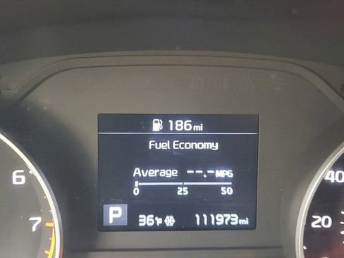 Used 2020 Kia Sportage LX image 19