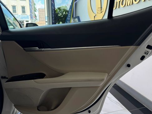 Used 2018 Toyota Camry LE w/ Protection Package (Q2) FWD image 22