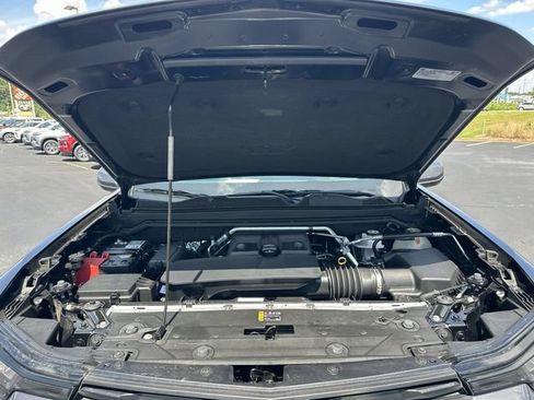 Used 2024 Chevrolet Colorado LT RWD image 28
