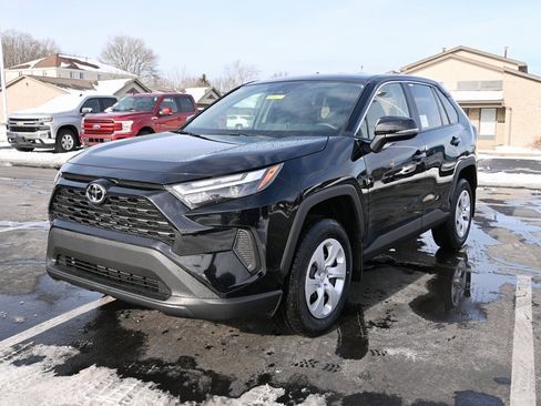 New 2025 Toyota RAV4 LE image 2