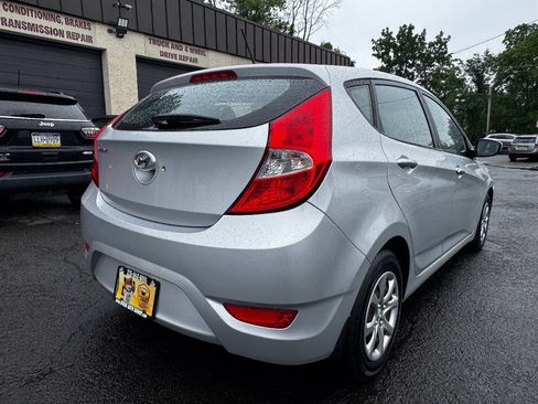 Used 2013 Hyundai Accent GS FWD image 6
