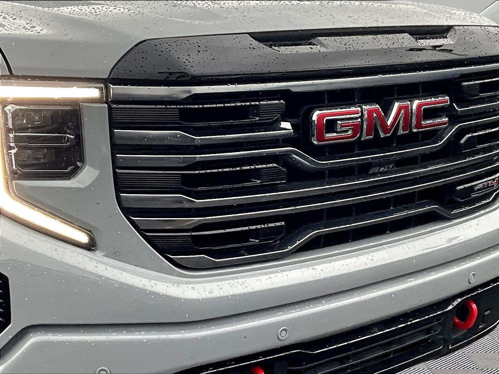 Used 2025 GMC Sierra 1500 AT4 w/ AT4 Premium Package AWD/4WD image 33