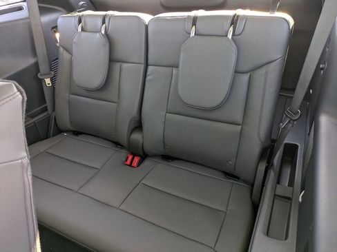 New 2026 Ford Explorer Active w/ Active Comfort Package AWD/4WD image 20