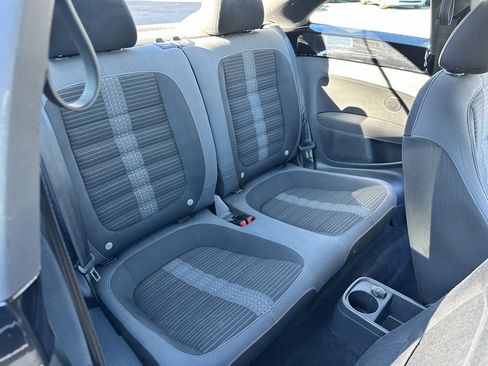 Used 2012 Volkswagen Beetle 2.0T image 25
