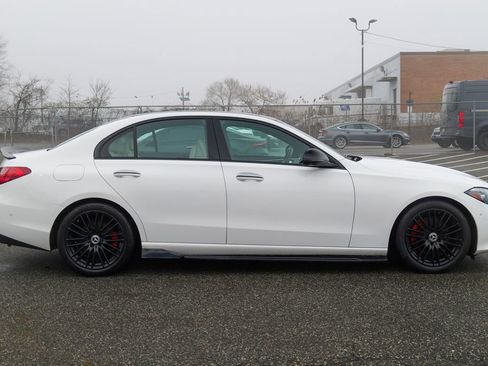 Used 2022 Mercedes-Benz C 300 4MATIC Sedan w/ Pinnacle Trim Package image 8