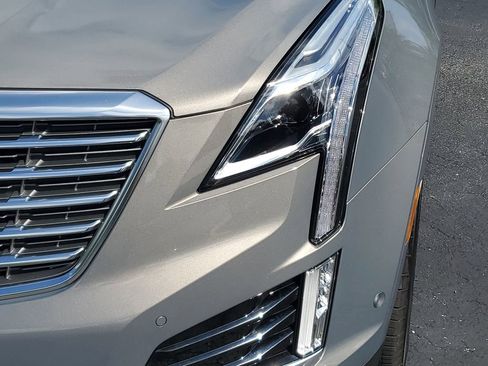 Used 2019 Cadillac XT5 Platinum AWD/4WD image 10