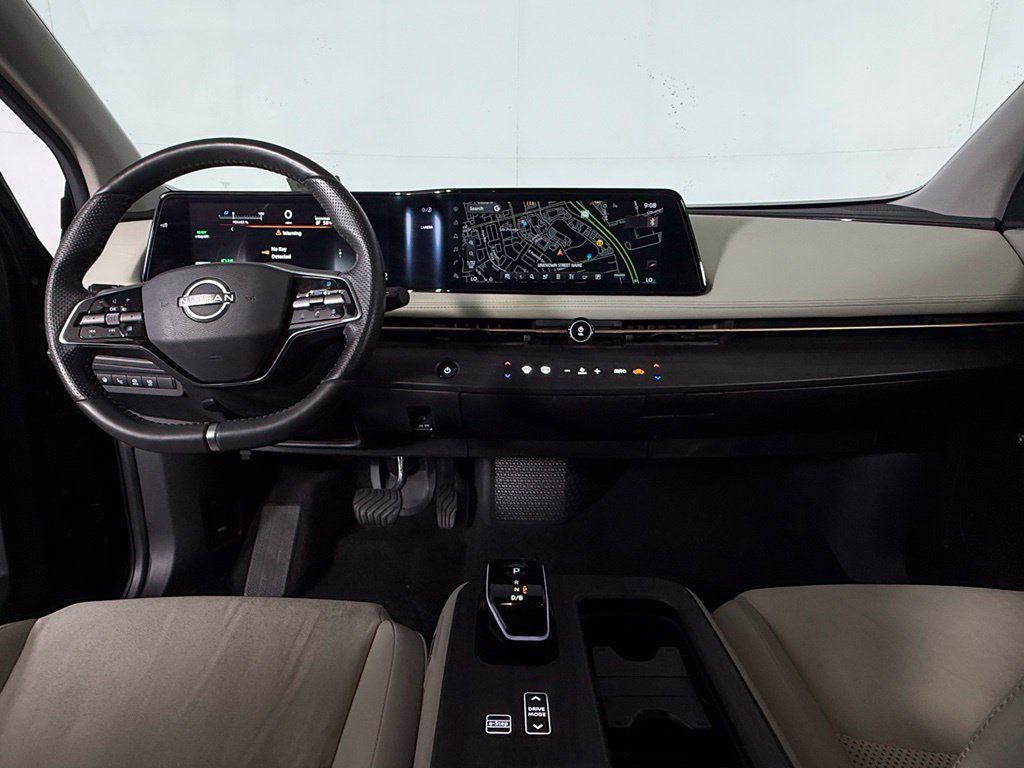 Used 2024 Nissan Ariya AWD image 13