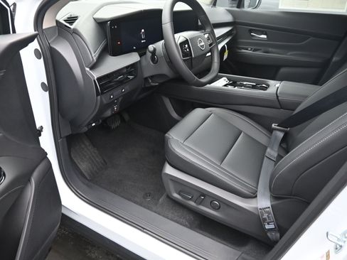 New 2025 Nissan Murano SV image 12