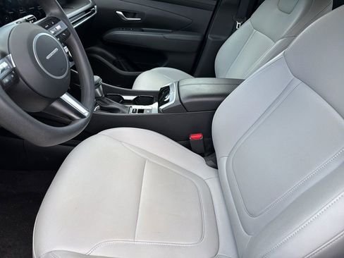 Used 2025 Hyundai Santa Cruz SEL FWD image 3