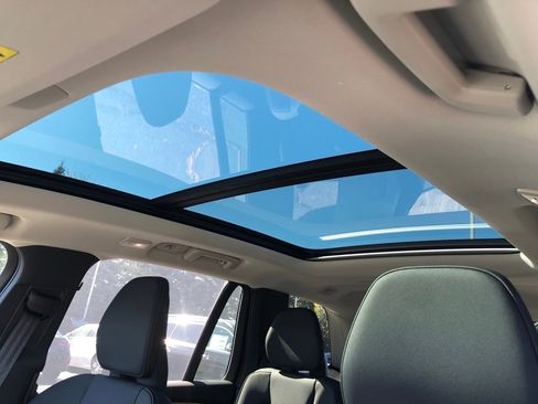 New 2026 Volvo XC90 B6 Plus w/ Protection Package Premier image 15