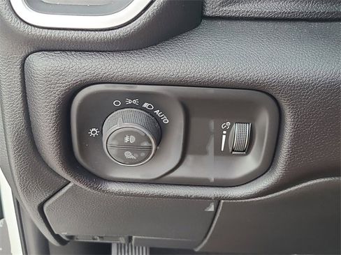 Used 2021 RAM 2500 Big Horn w/ Night Edition image 19