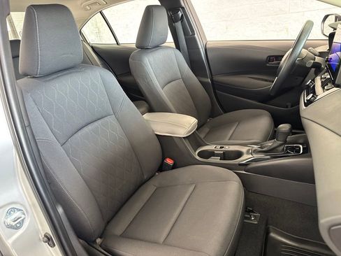 Used 2024 Toyota Corolla LE FWD image 47