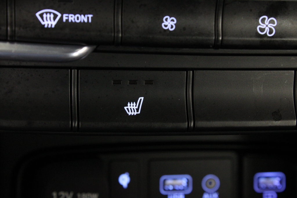 Used 2020 Hyundai Santa Fe SEL w/ Convenience + Premium Package FWD image 24