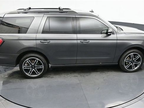 Used 2019 Ford Expedition Limited w/ Equipment Group 303A image 20