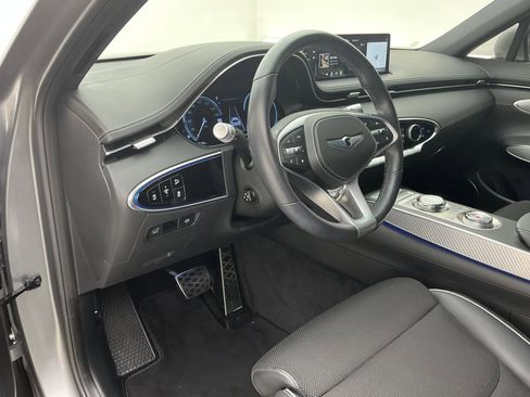 Used 2023 Genesis GV70 2.5T w/ Sport Prestige Package image 16
