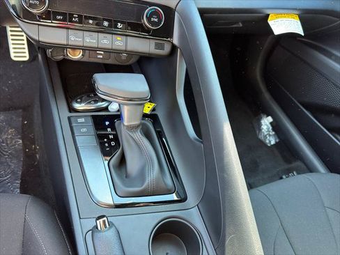 Certified 2026 Hyundai Elantra Sport FWD image 26