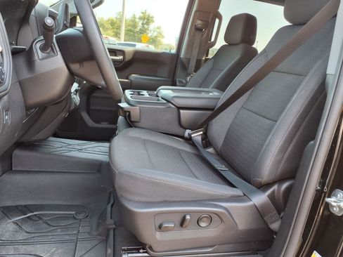 Used 2025 Chevrolet Silverado 1500 Custom image 11