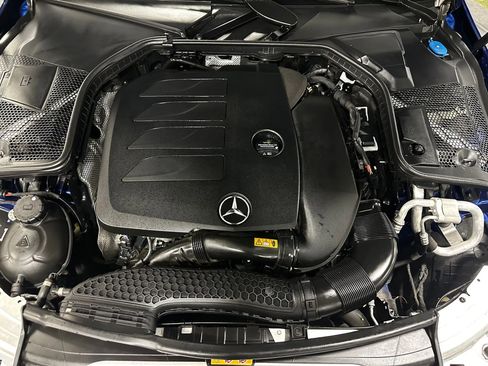 Used 2019 Mercedes-Benz C 300 Sedan w/ Parking Assistance Package image 28