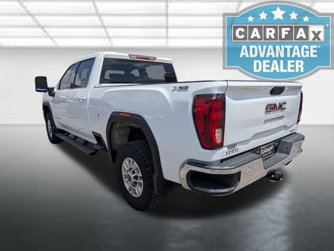 Used 2021 GMC Sierra 2500 SLE w/ X31 Off-Road Package AWD/4WD image 2