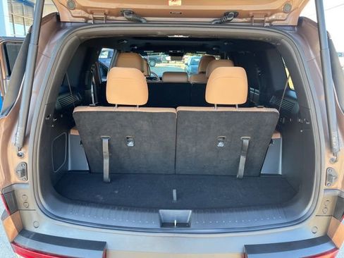 Used 2024 Hyundai Santa Fe Limited image 12