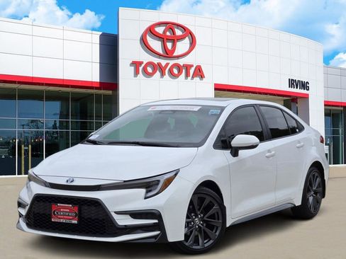 Certified 2025 Toyota Corolla SE w/ SE Premium Package FWD image 1