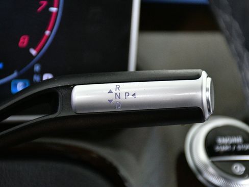 Used 2024 Mercedes-Benz S 580 4MATIC Sedan image 19