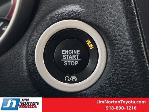 Used 2018 Dodge Journey SE w/ Popular Equipment Group FWD image 21