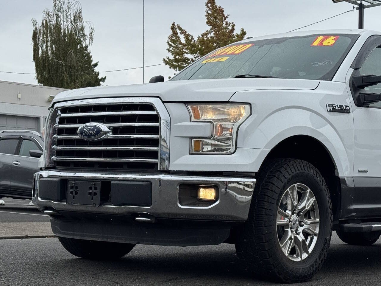 Used 2016 Ford F150 XLT w/ Equipment Group 302A Luxury AWD/4WD image 12