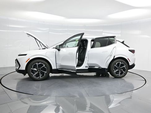 Used 2025 Chevrolet Equinox EV LT w/ Convenience Package image 47