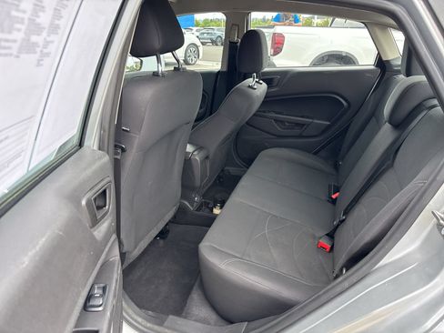 Used 2018 Ford Fiesta SE FWD image 12