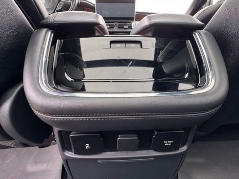 Used 2024 Lincoln Navigator Reserve w/ Equipment Group 201A image 31