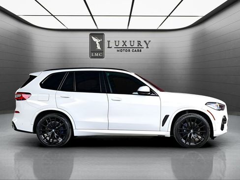 Used 2021 BMW X5 xDrive40i w/ M Sport Package image 8